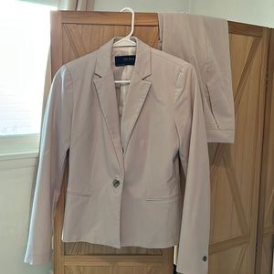 Zara Light Gray Suit SZ 4